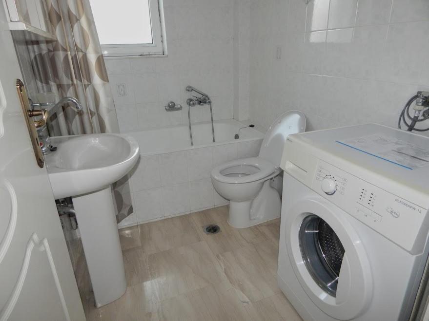 Cozy Apartment For 2-5 People-Center Tripoli 1 Экстерьер фото